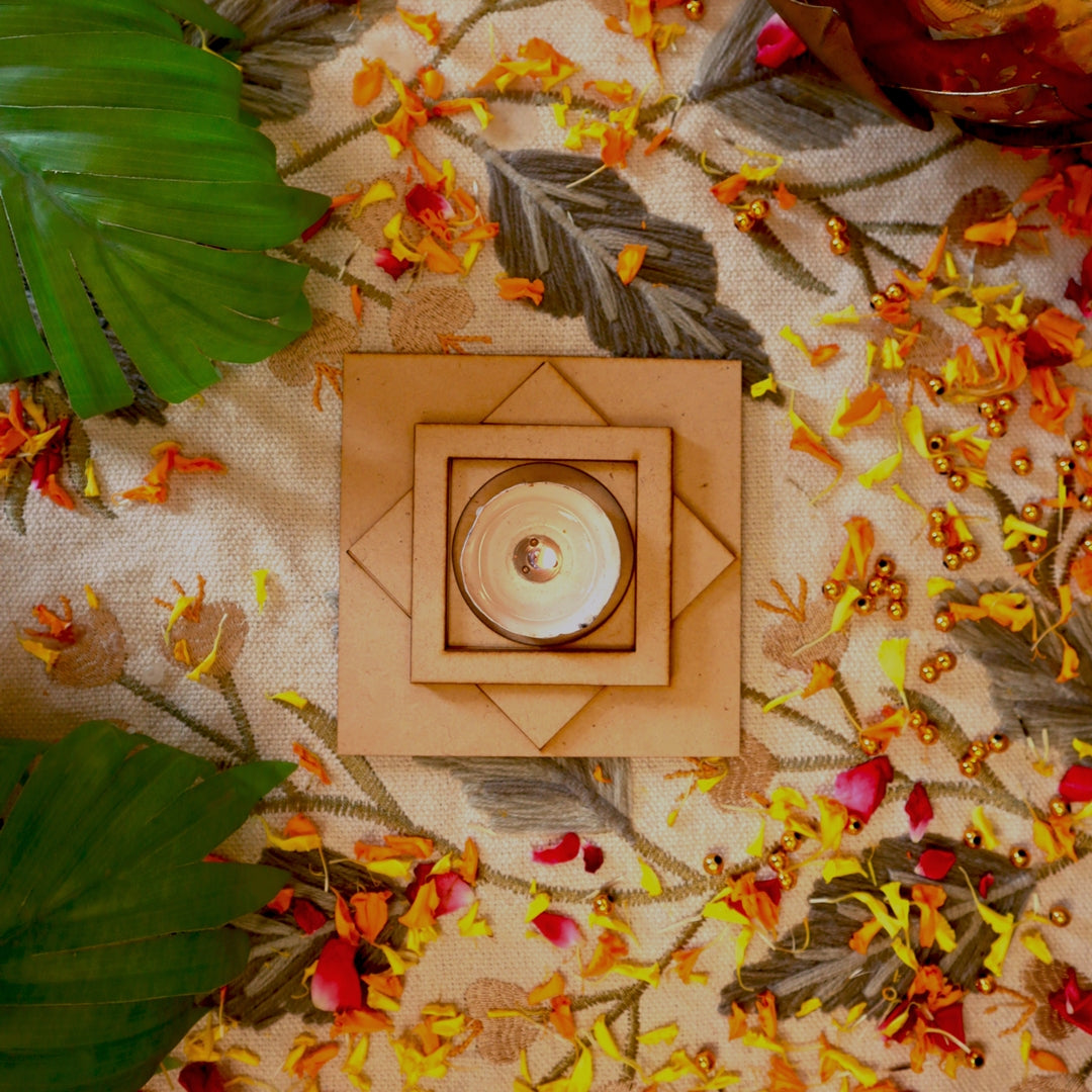 Yesham Tea Light Candle Holder