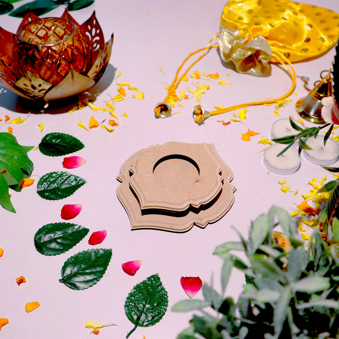 Hand Carved Edge Tea Light Curved Damask