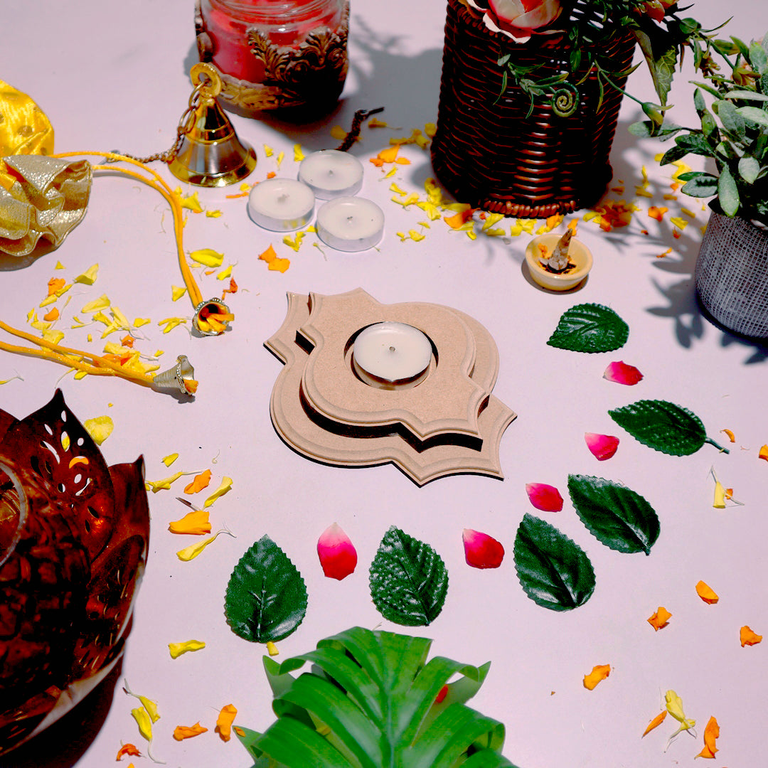 Hand Carved Edge Tea Light Damask Beauty