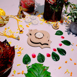 Hand Carved Edge Tea Light Damask Beauty