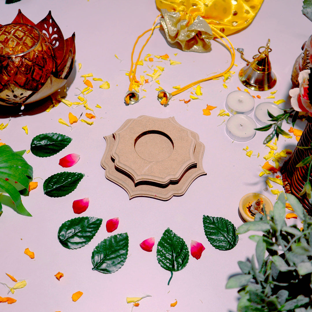 Hand Carved Edge Tea Light Victorian Beauty