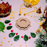 Hand Carved Edge Tea Light Victorian Beauty