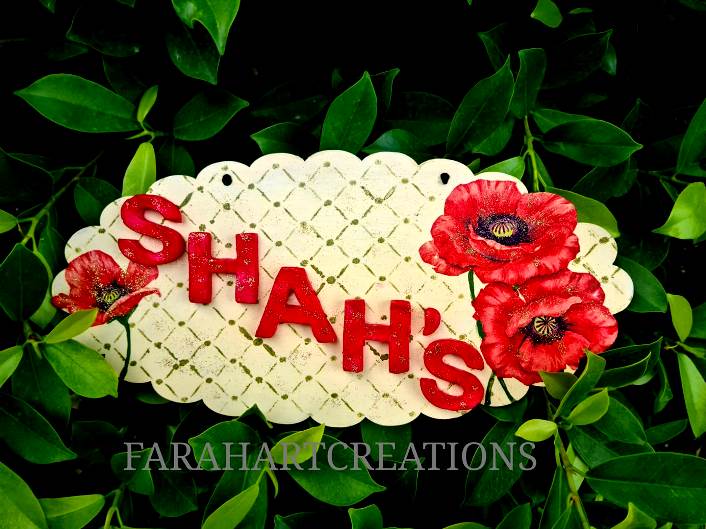 Scalloped Oval Plank Nameplate