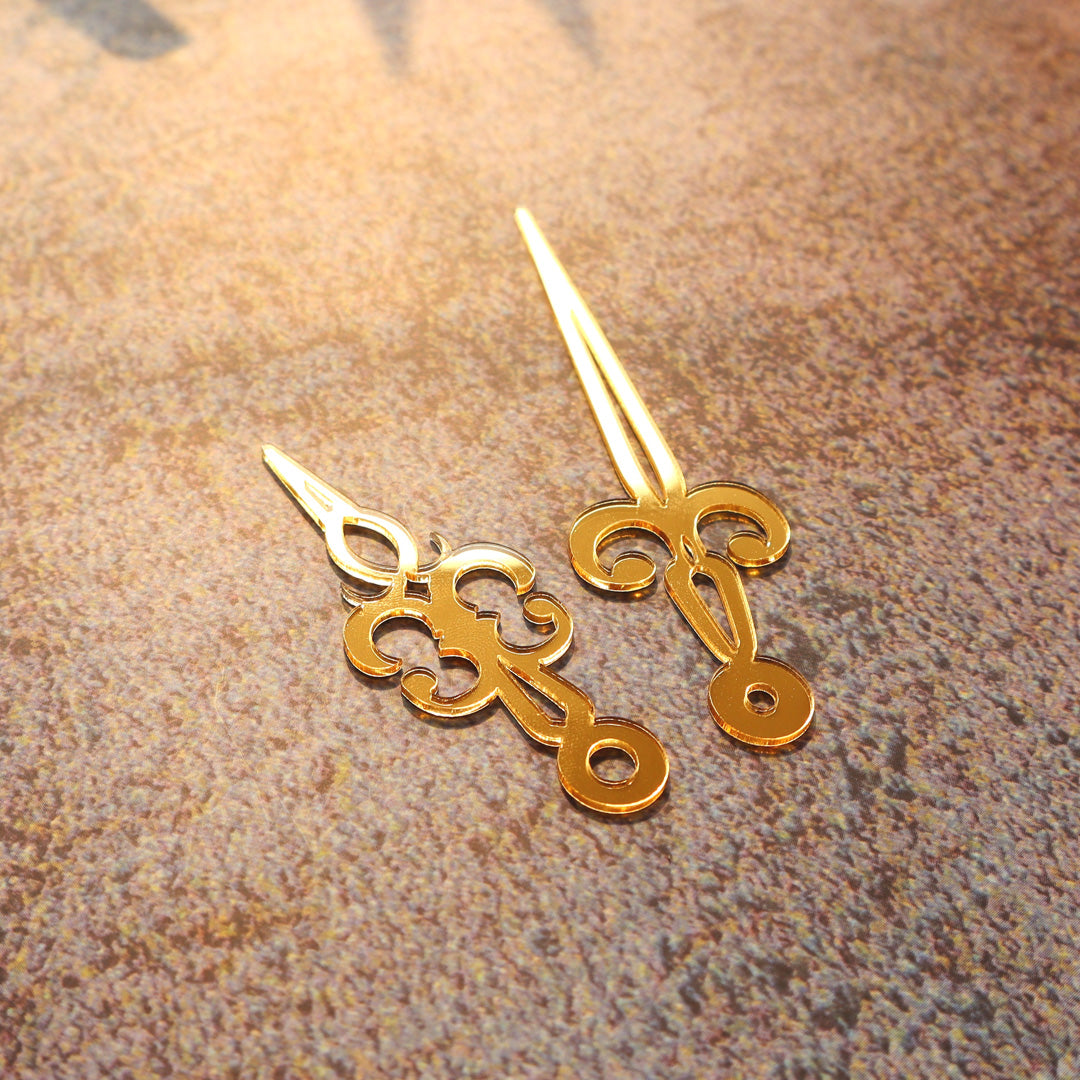 Victorian Clock Hand Needle B