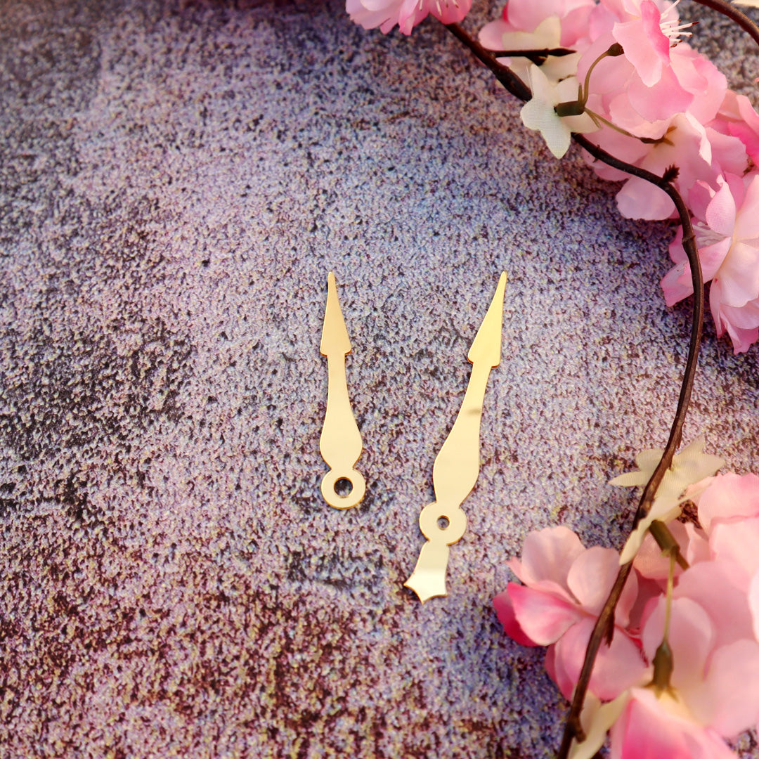 Victorian Clock Hand Needle D