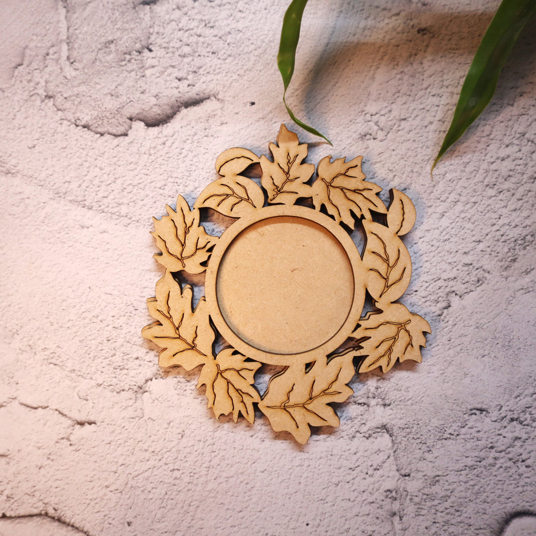 Leaves Circle T Light Holder