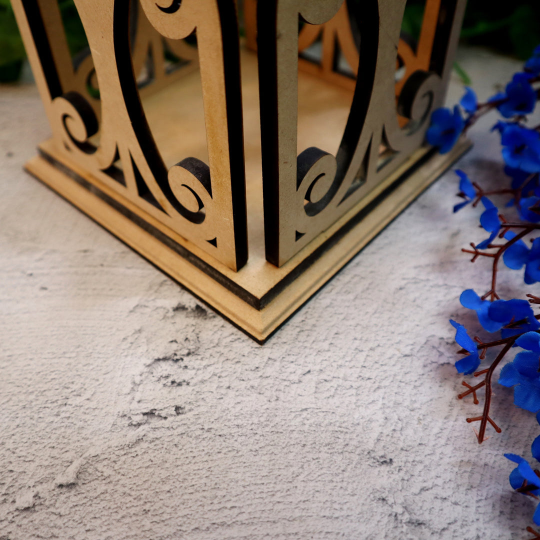 Victorian Center Table Lantern