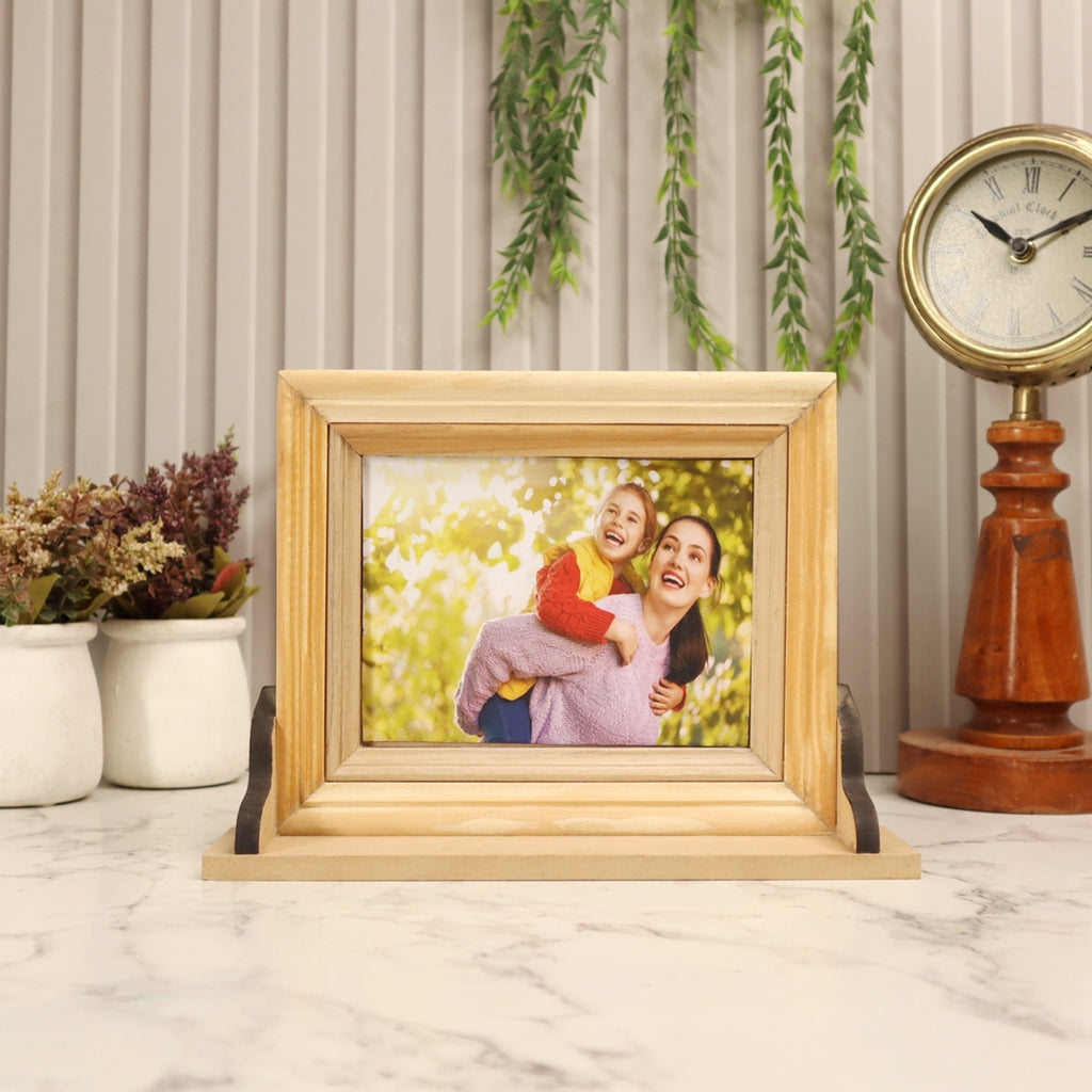 Vintage Photo Frame with Shelf A